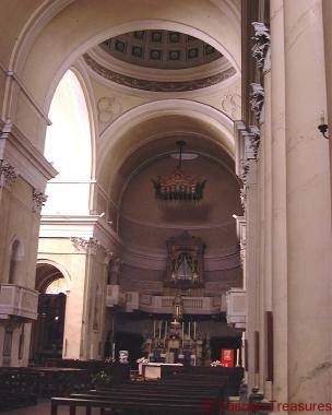 Chiesa della Collegiata - inside